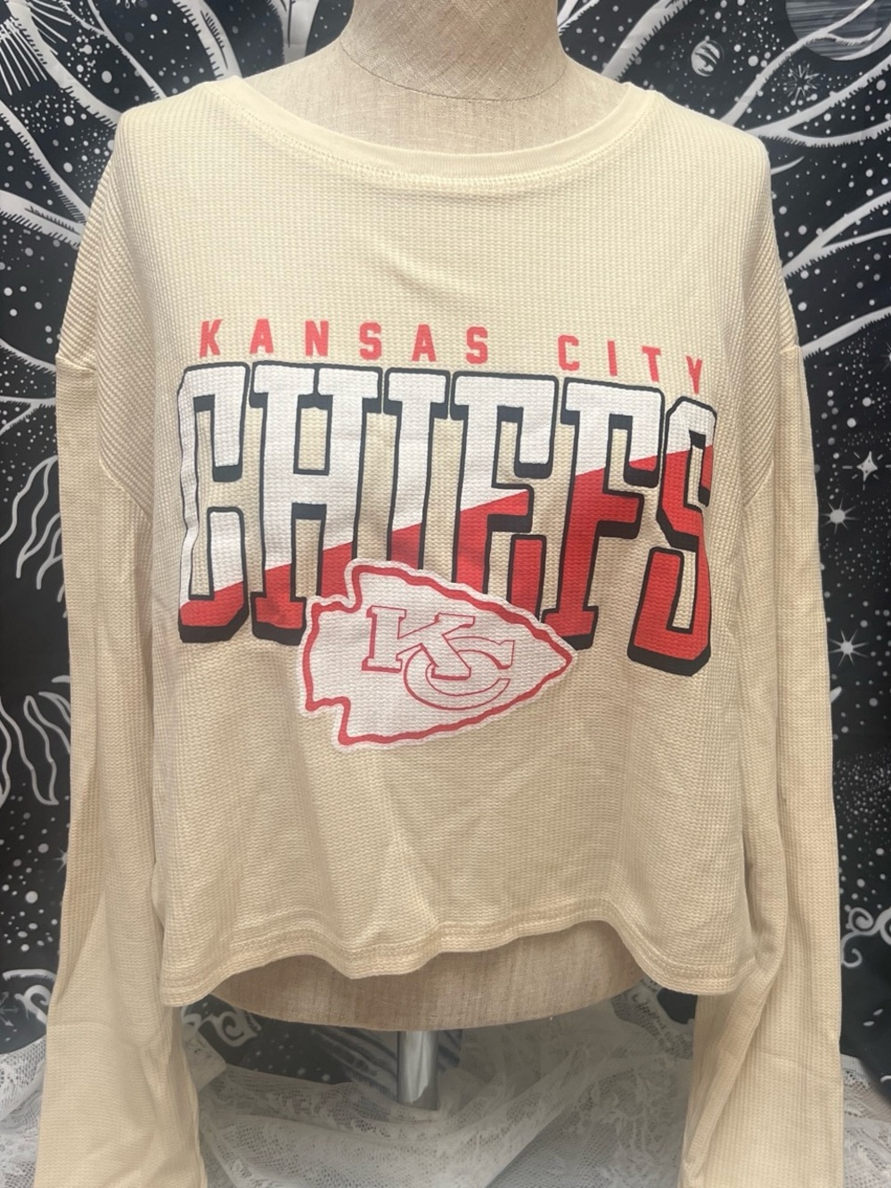 🏈 NWT! Junk Food Kansas City Chiefs Cream Graphic Thermal Long Sleeve
